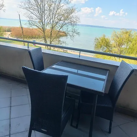 Club218 Alex Wellness Apartment Siofok